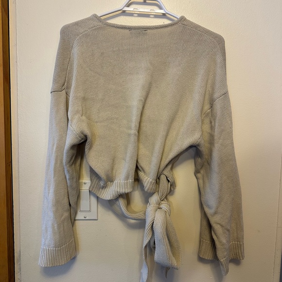 Dynamite tie sweater cream long wide sleeve - Picture 3 of 3